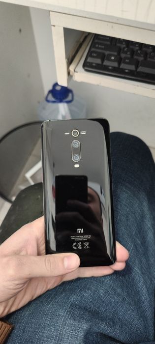 Mi 9T.     Ekrani tozza