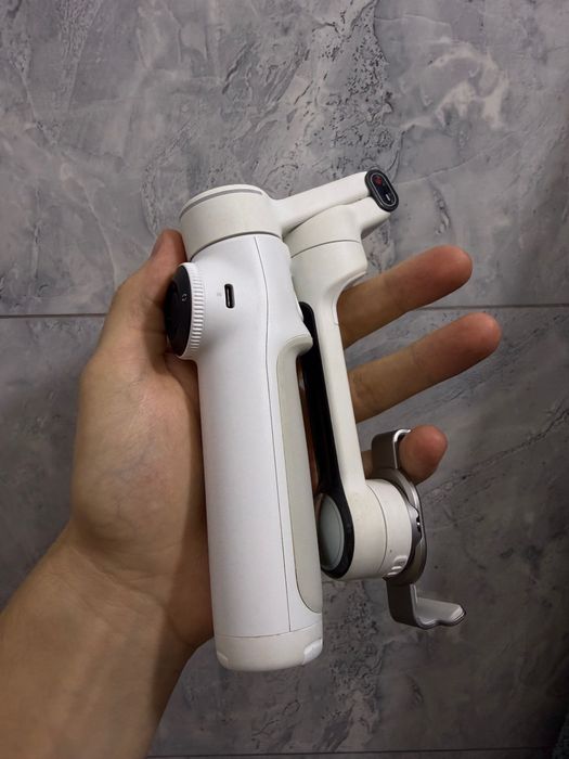 Insta360 Flow 2 Pro