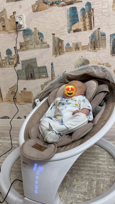 Детский шезлонг с музыкой