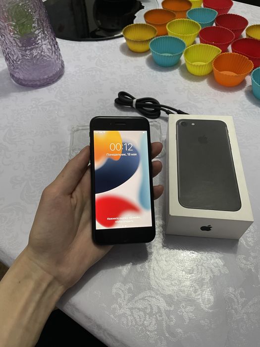 Продам Айфон 7 128gb