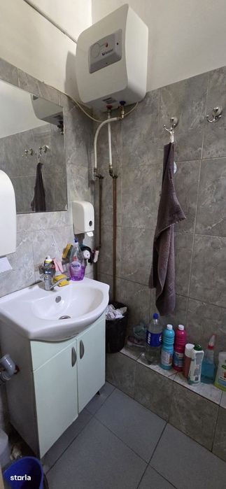 Spatiu Comercial 180mp zona Modern Simion Barnutiu 2.400 euro