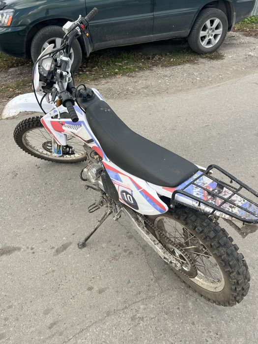 Продам мотоцикл эндуро 06