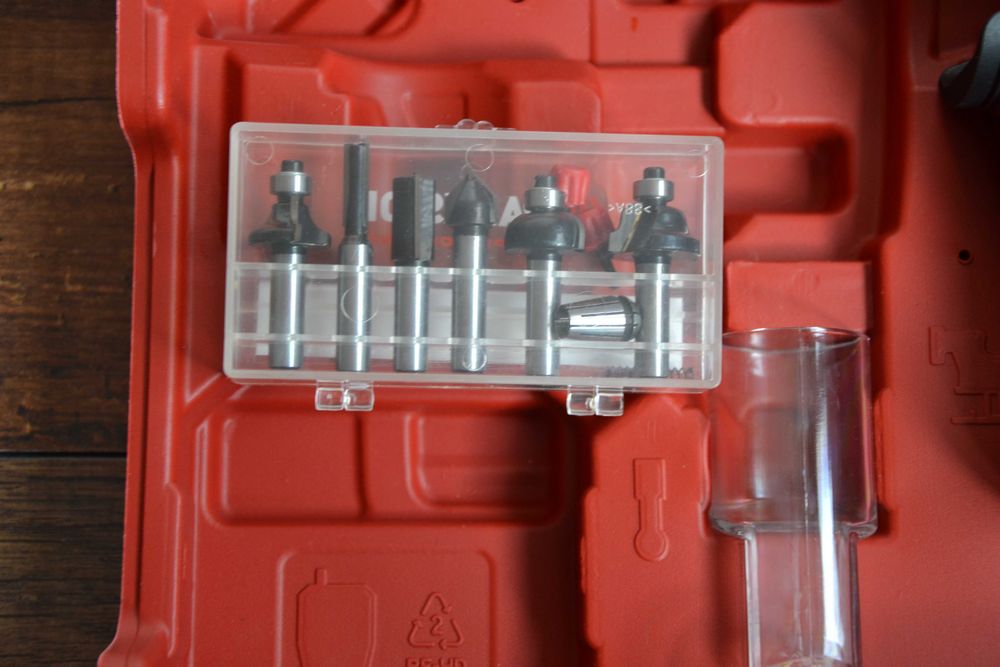 Нови безчеткови оберфреза, ъглошлайф и виброшлайф  Parkside 12V