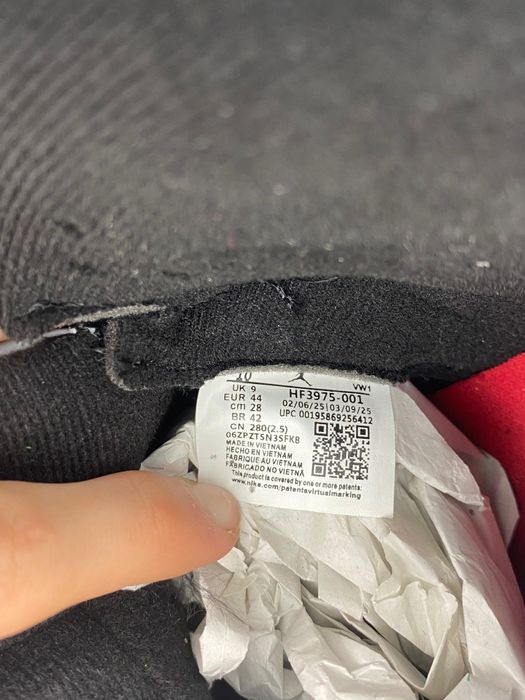 Jordan 5 Retro OG " Black Metallic Reimagined"