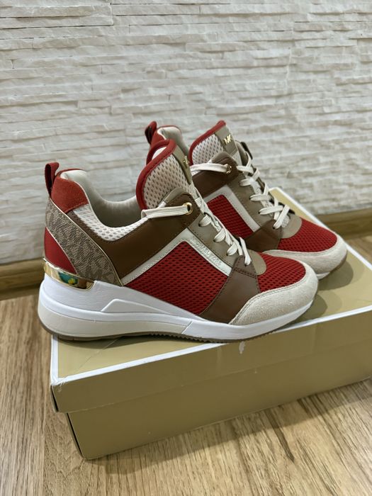 УНИКАЛНИ Michael Kors Original 38,5 номер