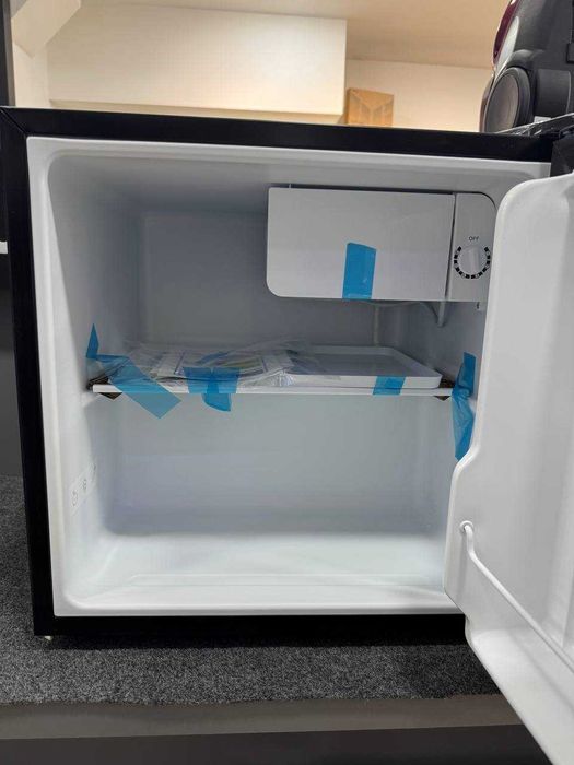 Холодильник мини Premier PRM-50SDDF/B