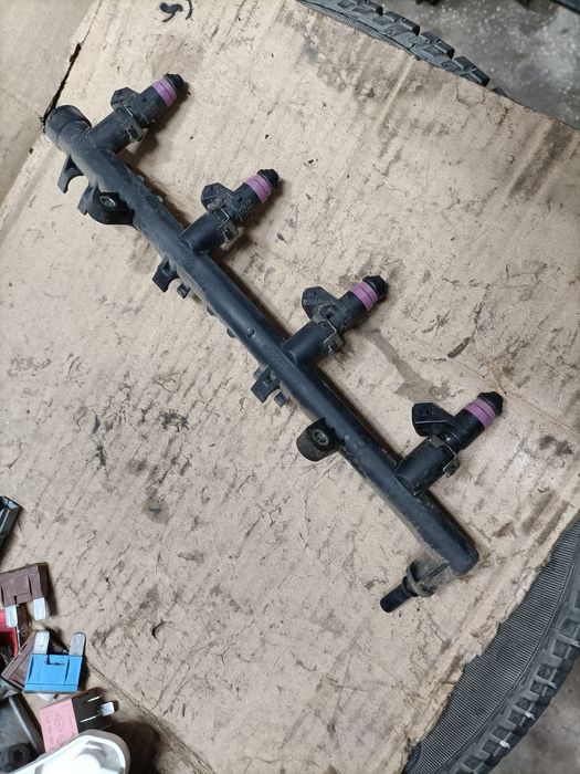 Rampă și injectoare Renault Megane Scenic Laguna Clio Dacia Logan ...