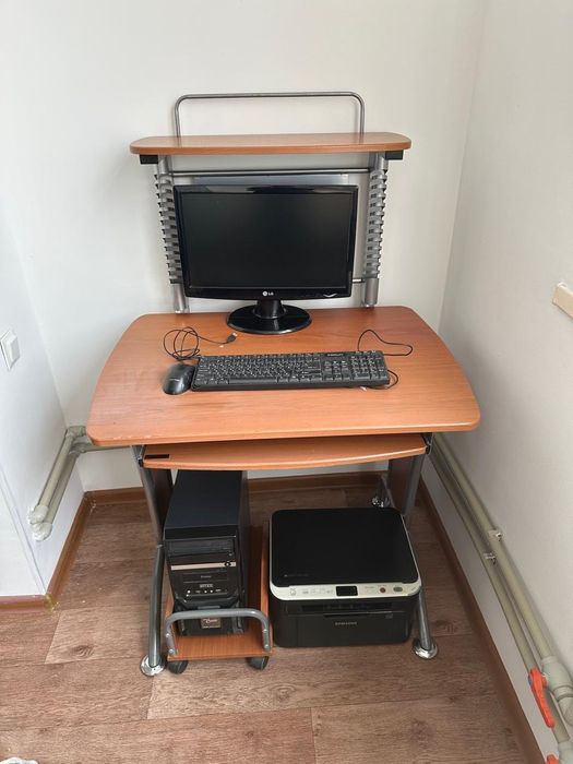 Компютерный стол подставка для процессор