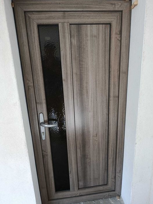 Producător Uși și Ferestre Cu Geam Termopan PVC (4,5,6,7 camere) - Calitate