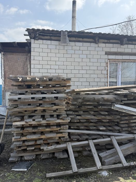 Продам поддоны 150 штук. Самовывоз.