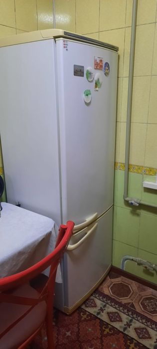 Продам холодильник