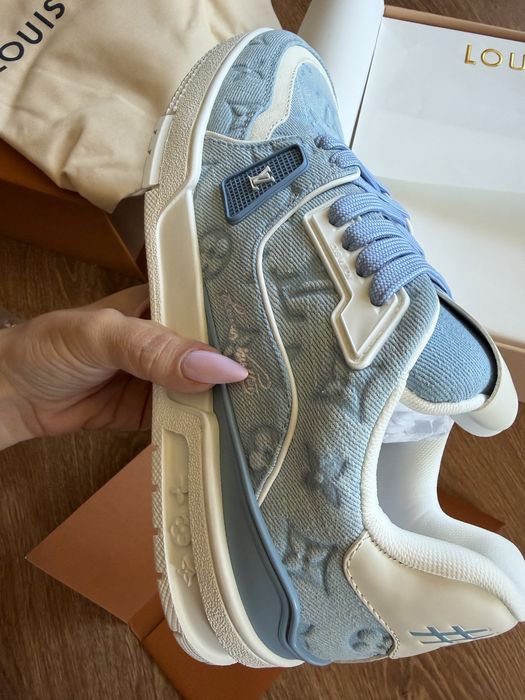 Adidasi LV  trainers model 2026