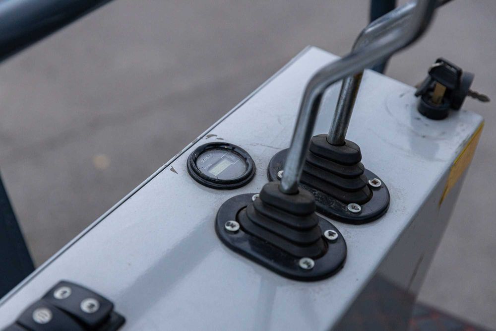 Миниэкскаватор SAAO SE10