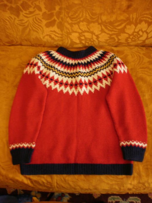 Pulovere diverse culori, masura 46 - 48