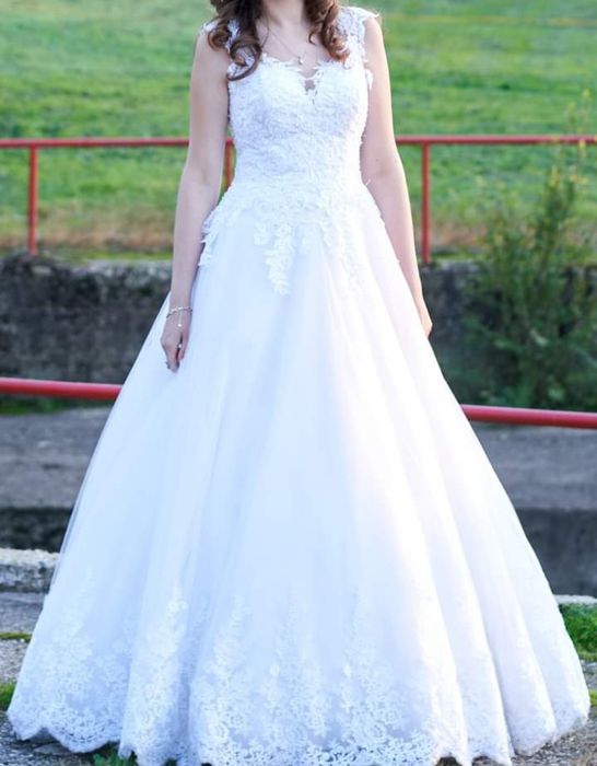 Rochie de mireasă / Mennyasszonyi ruha