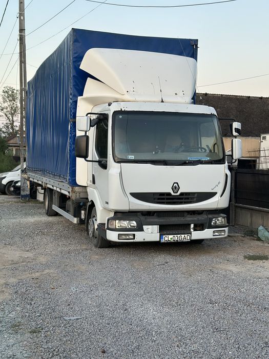 Camion Renault Midlum