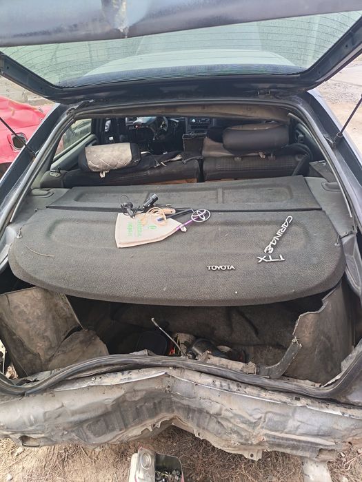 Тойота Карина Е разбор