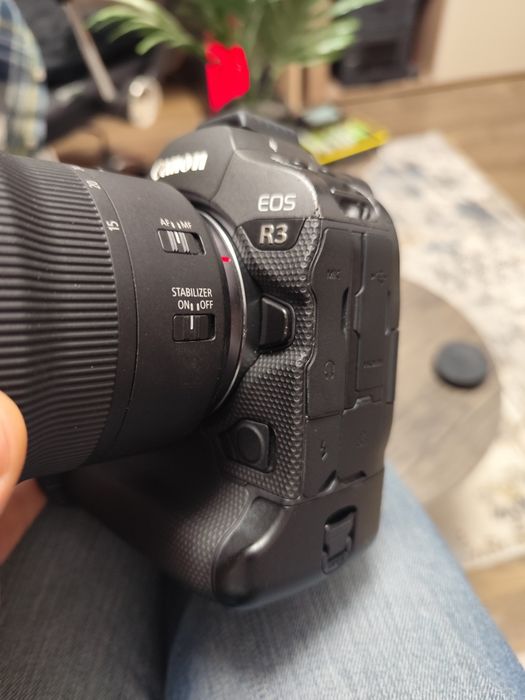 Canon R3, mirrorless camera!