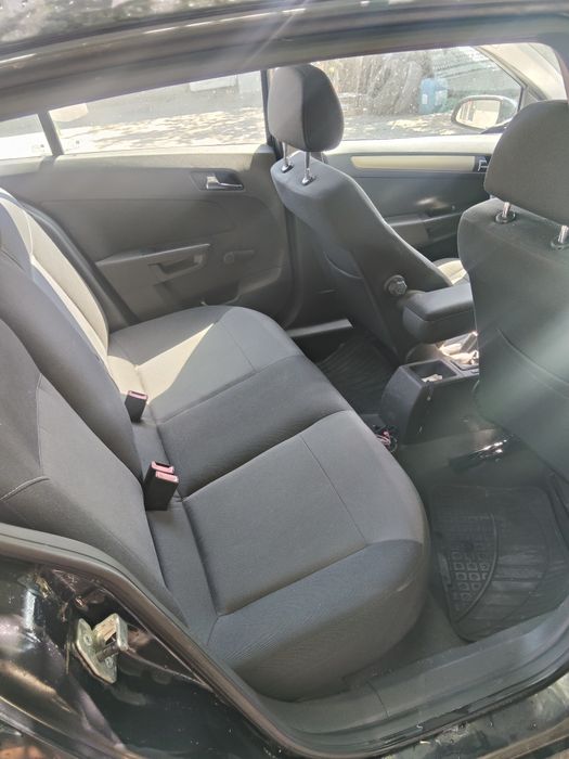 Opel Astra 16 bezina