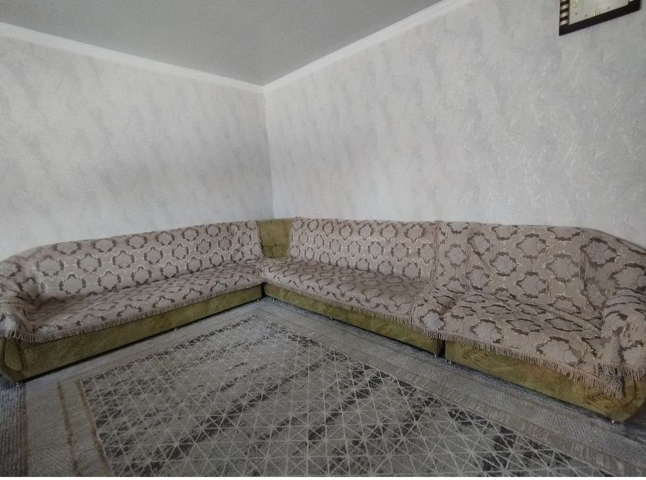 Продам б/у диван