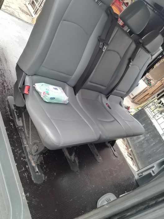 Продавам Бус Мерцедес вито