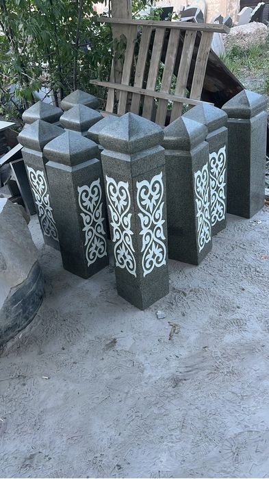 Ескерткіш памятники құлпы тас