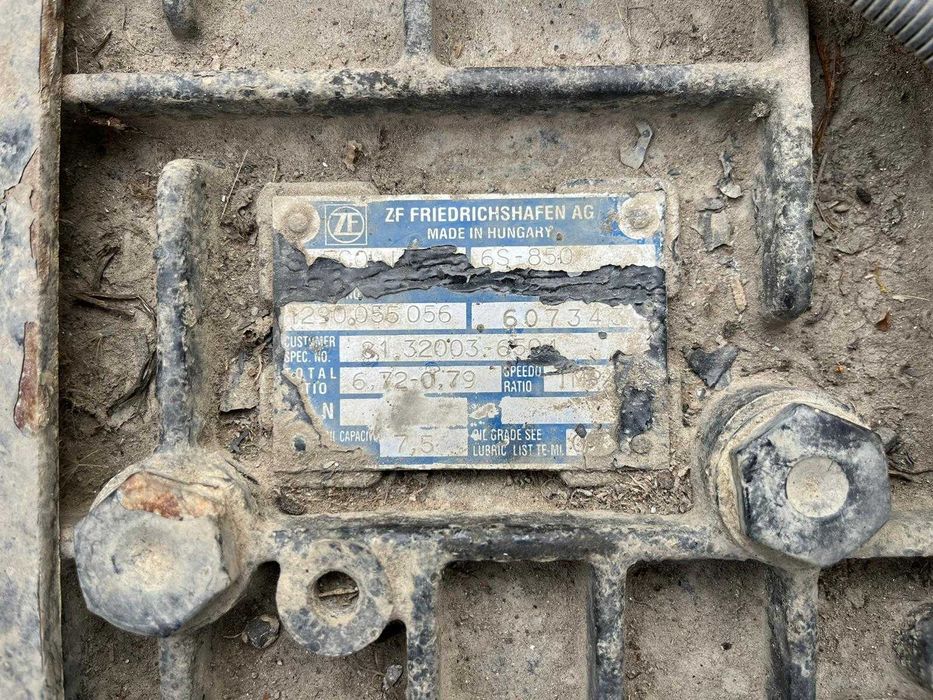 Vand sau dezmembrez motor de MAN LE 180 C 2002 euro 4 /Dezmembrari MAN