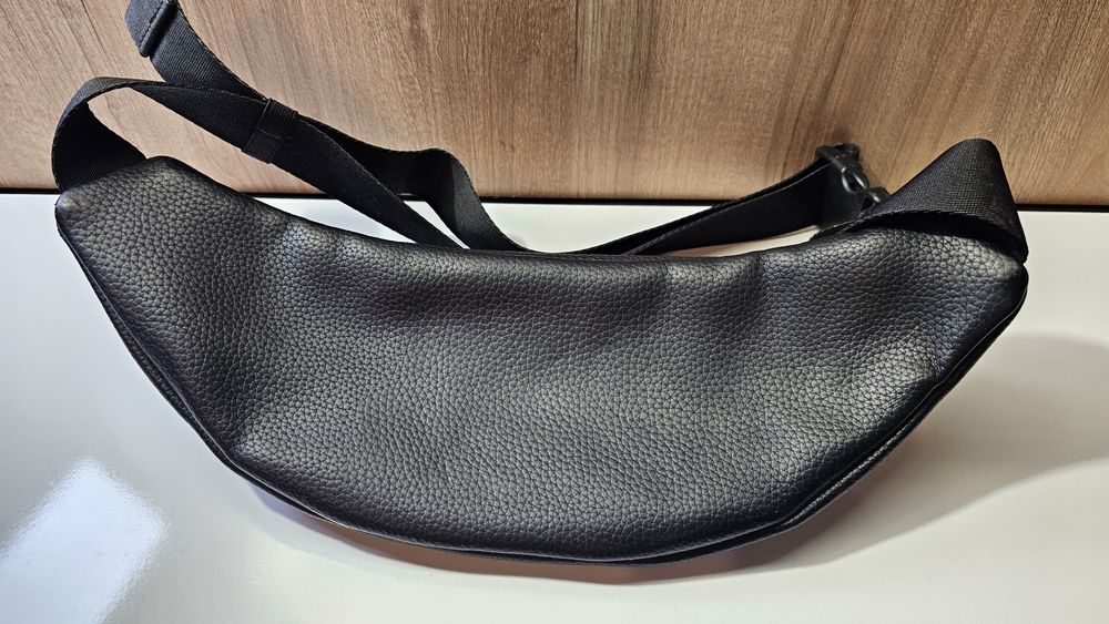 Чанта за кръст на Tommy Hilfiger