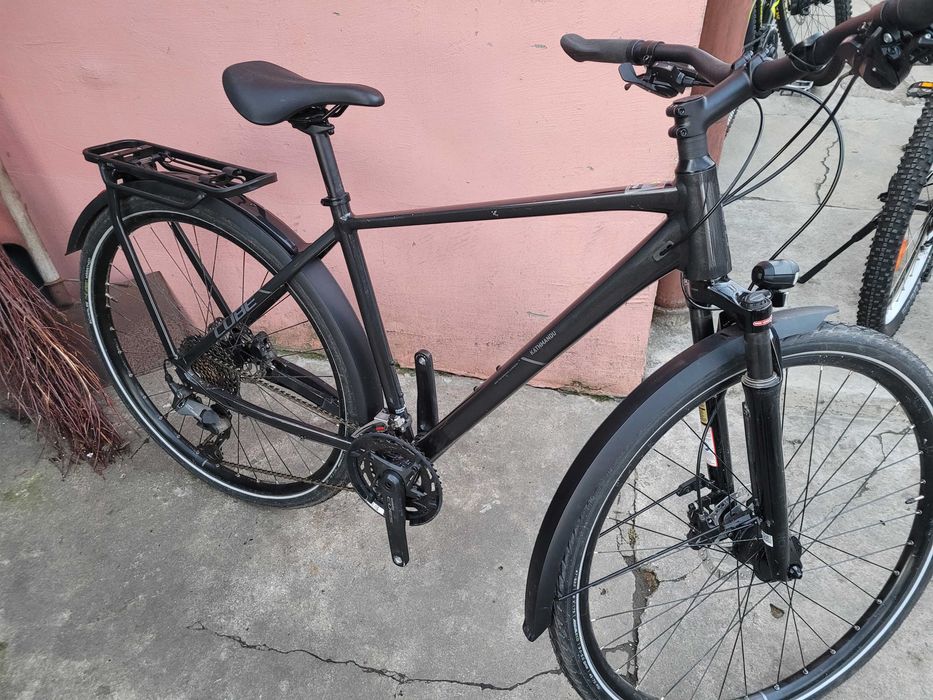 Bicicleta treaking cube katmandu 28