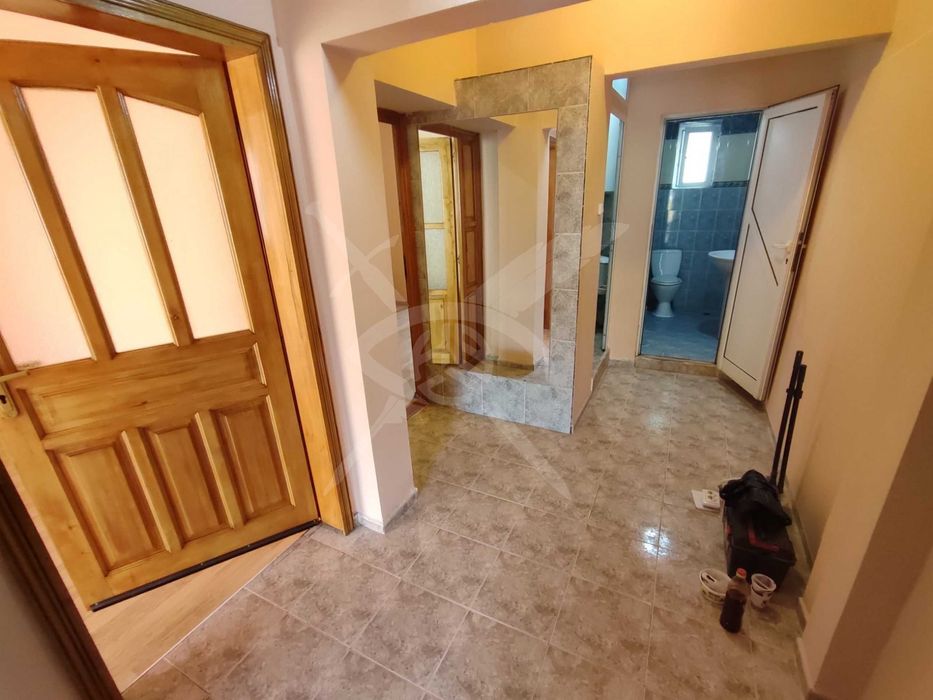 Продава се Тристаен апартамент в Варна, Център - 92 кв.м за 2392 €/кв.м - Снимка #7