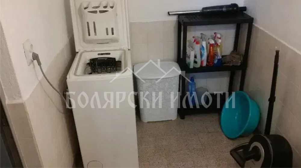 Дава се под наем Тристаен апартамент в Велико Търново, Център - 65 кв.м за 333 € - Снимка #8