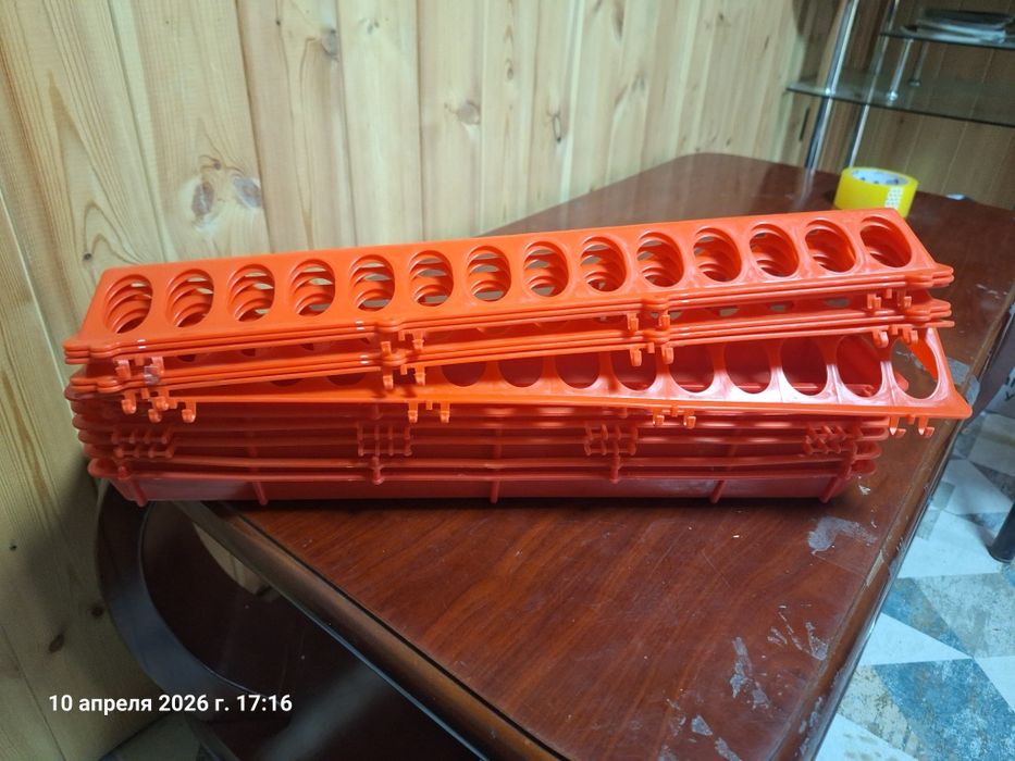 Кормушка для циплят, птиц