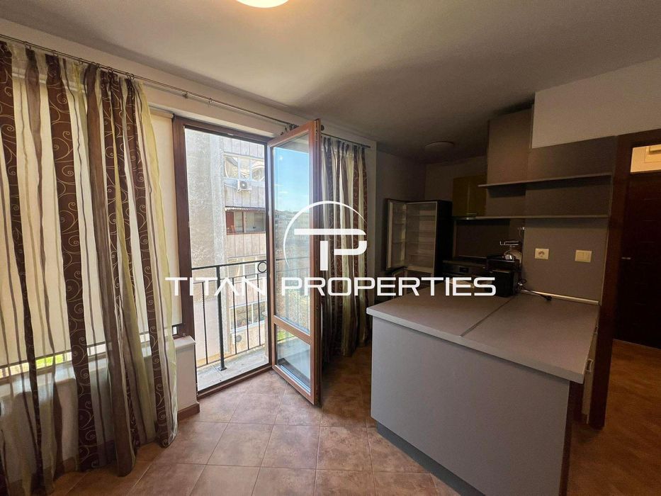 Дава се под наем Тристаен апартамент в Варна, ВИНС - 85 кв.м за 897.6 € - Снимка #5