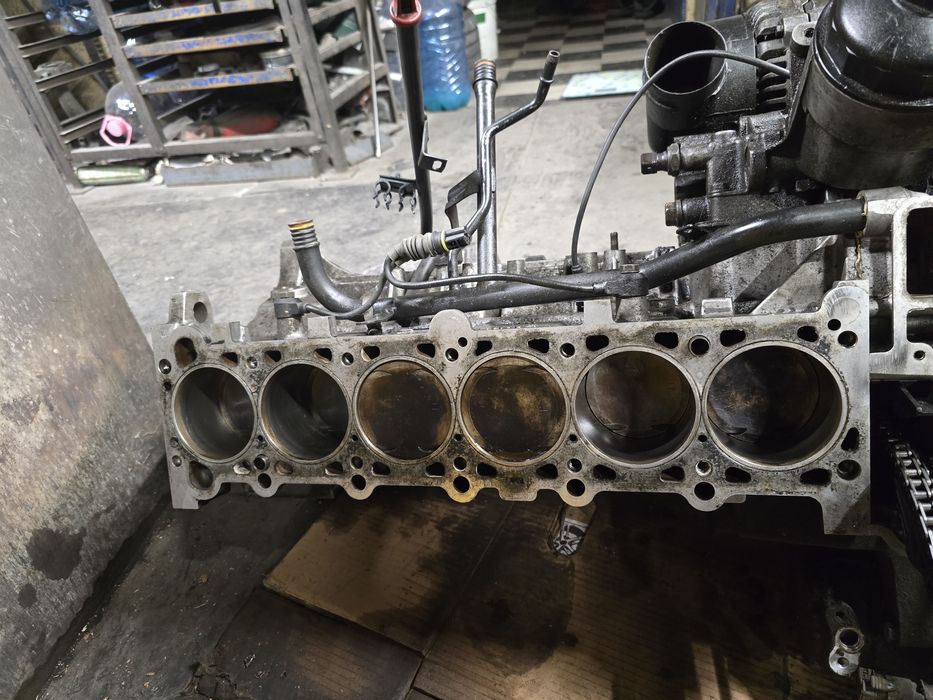 Двигател  М52B25 строук на 2.8л