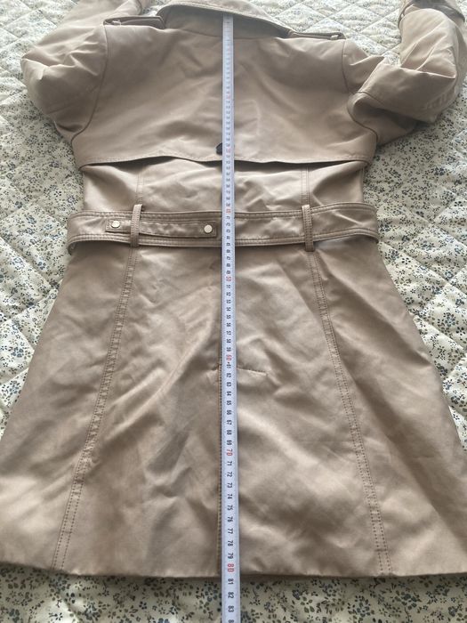 Шлифер Zara , подходящ за пролет и есен.