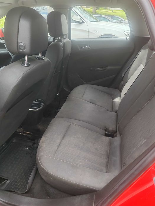 Vând Opel Astra j