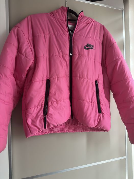 Розово зимно яке Nike