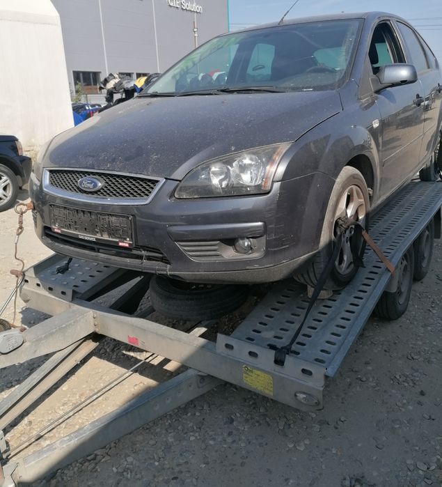 Capota bara aripa usa trager far Ford Focus
