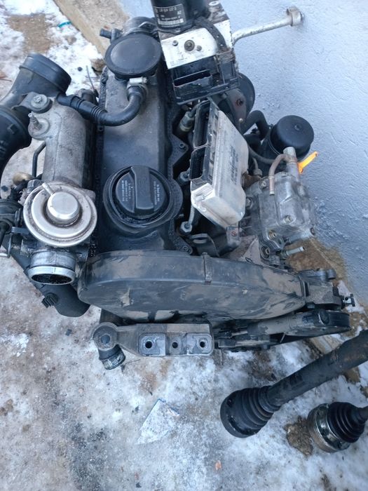 Vand piese auto de golf 4