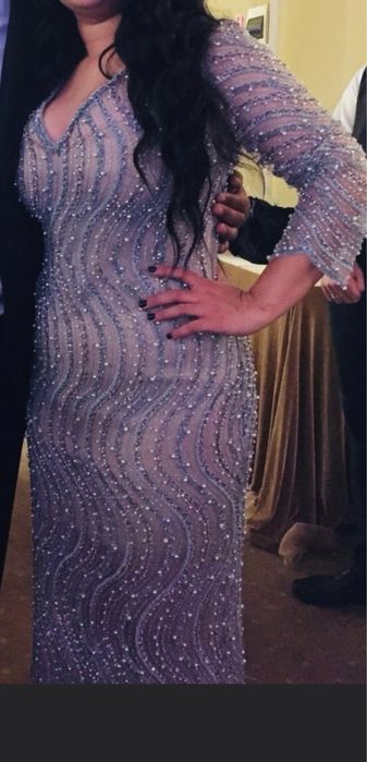 Vând rochie purtată o singura data