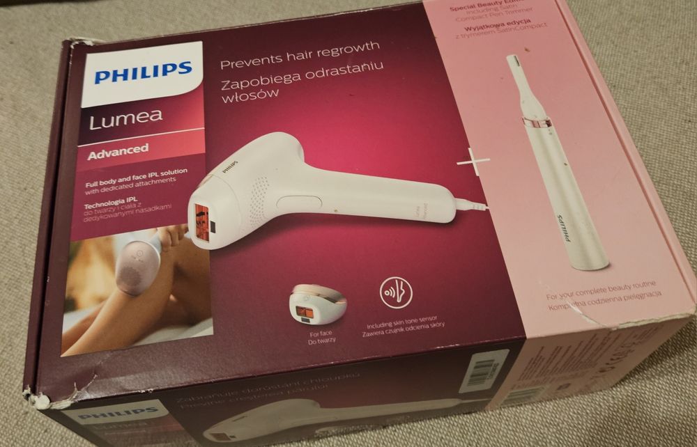 Фотоепилатор Philips Lumea Advanced BRI921