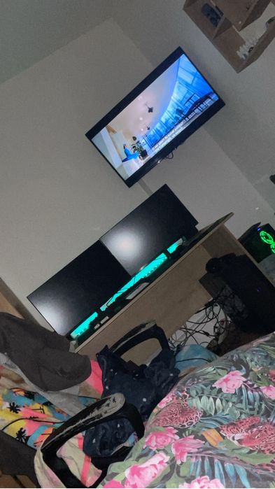 Vand monitor samsung 27" rezolutie 2k 75hz 3 buc disponibile