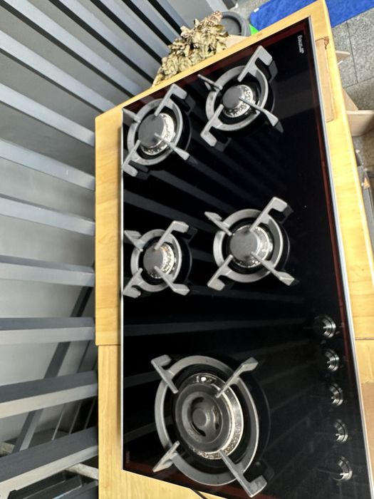 Smeg варочная панель от итальянского Бренда