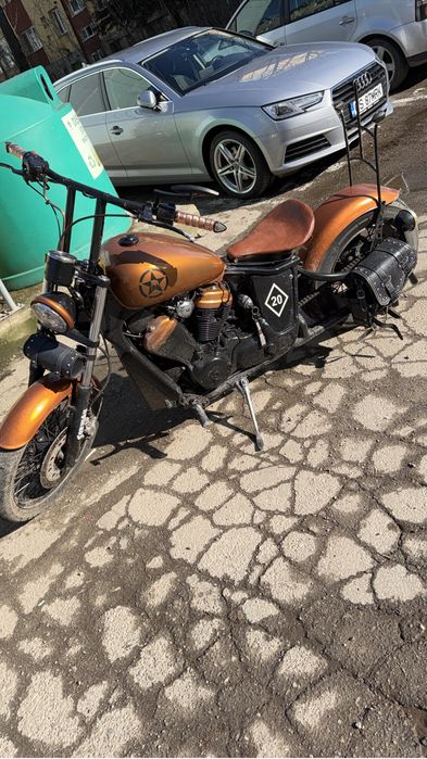 Honda shadow 600 bobber custom