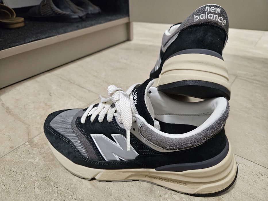 New Balance 997 42 1/2