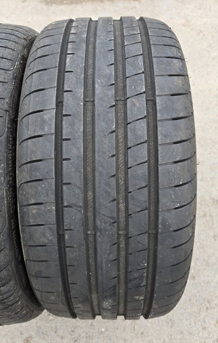 Летни гуми 19 цола GOODYEAR 235/35/19 2 бр.