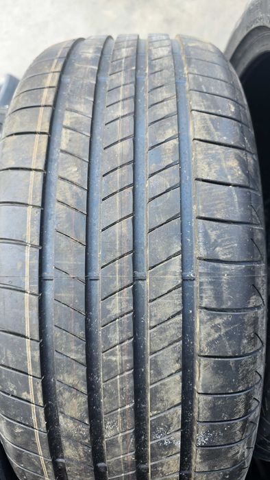 Anvelope Brigestone 255/40r20 vara