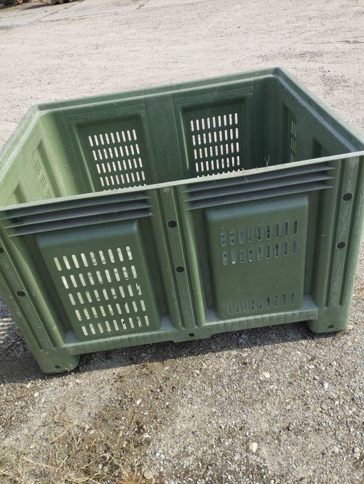 Box palet legume cuva 120x100x85 plastic, foarte rezistent, folosite foarte putin