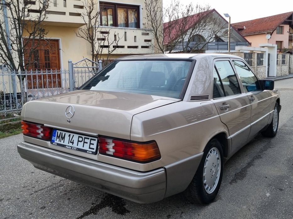 Vand Mercedes 190D vehicul istoric