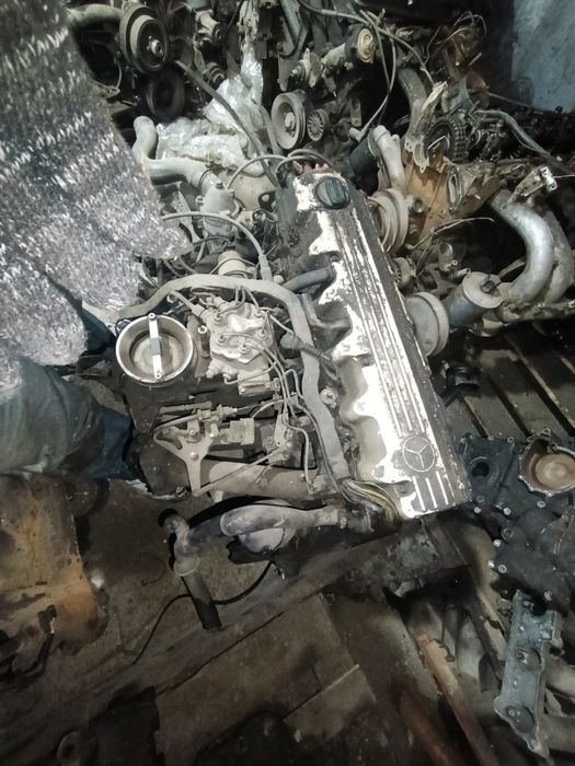 Двигатель на Мерседес М103/2.6